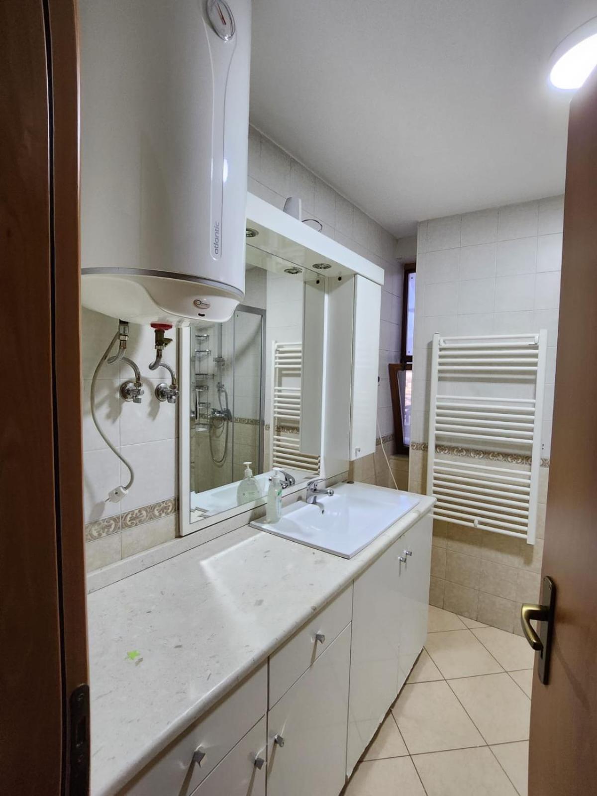 Sky Dwelling Tirana Apartment ภายนอก รูปภาพ